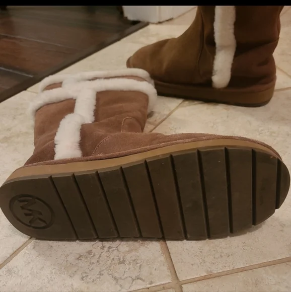 Michael Kors boots - Picture 4 of 6